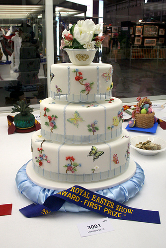 Garden Themed Wedding Cakes photos